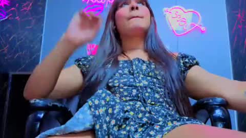 Snapshot of gewn2004 chatting on 7, 11, 2025 gewn2004 online show from 7, 11, 2025