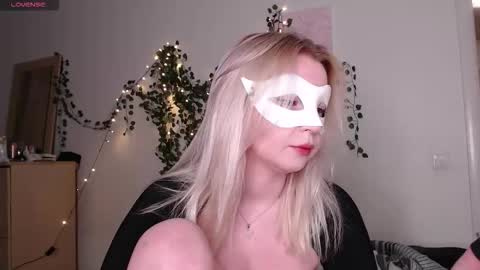 kristina and jesse online show from 25, 3, 2026