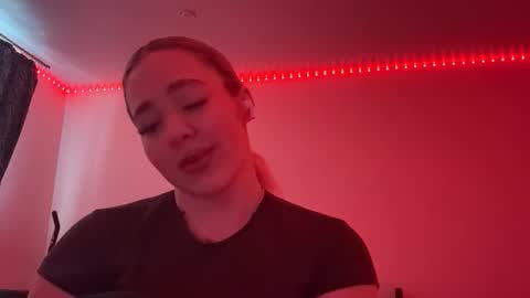 Snapshot of ghislainealvarracin chatting on 16, 3, 2026 Ann online show from 16, 3, 2026