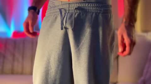 big boy ghost face online show from 6, 10, 2025