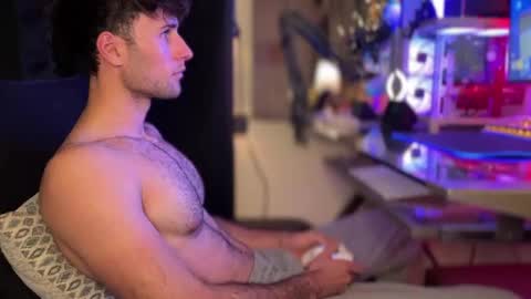 big boy ghost face online show from 5, 11, 2025