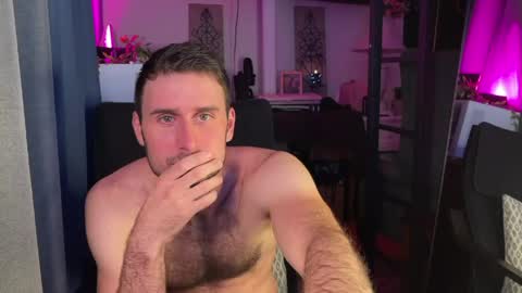 Snapshot of ghostdaddy9 chatting on 25, 5, 2026 big boy ghost face online show from 25, 5, 2026