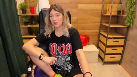 Sweety online show from 10, 2, 2025