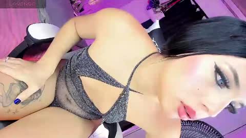 Gia Ferrara online show from 26, 4, 2026