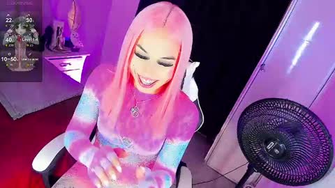 Gia Ferrara online show from 7, 6, 2026