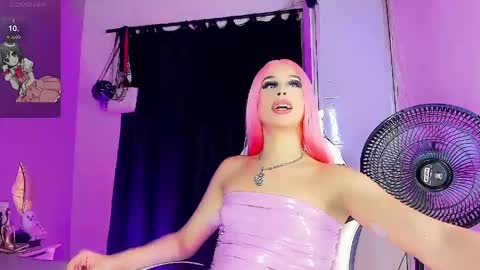 Gia Ferrara online show from 8, 6, 2026