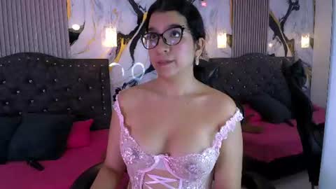Gia online show from 12, 6, 2026
