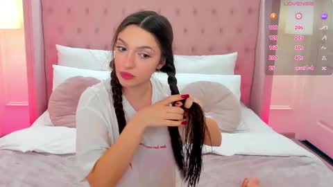 Gia online show from 2, 3, 2025