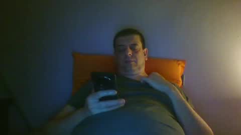 Snapshot of giaco1982 chatting on 18, 10, 2025 samuel online show from 18, 10, 2025