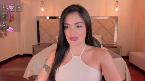 Gia Ferrera online show from 5, 1, 2026