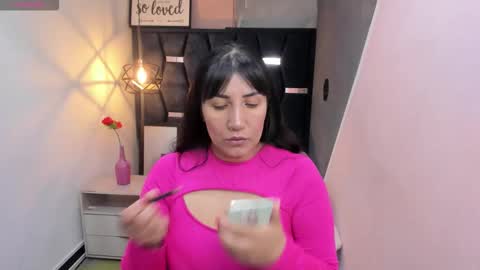 G I A  FOX online show from 6, 11, 2025