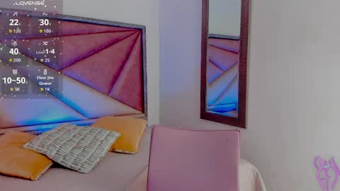 Gia  online show from 31, 3, 2026