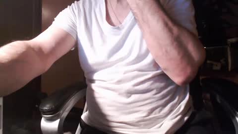 Gianni9000000 online show from 4, 2, 2025