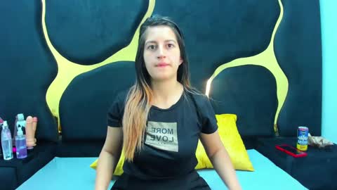 GiaRoussel online show from 5, 3, 2025