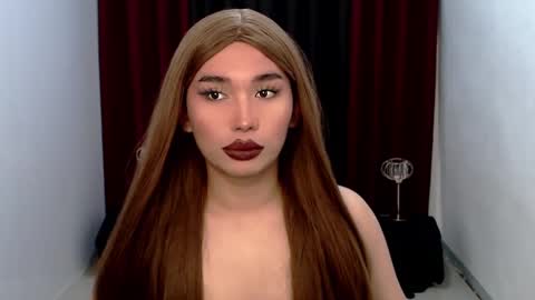 Gia X online show from 5, 1, 2025