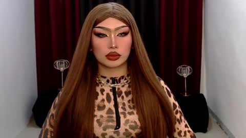 Gia X online show from 8, 2, 2025