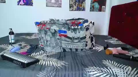 GIGI STCOTT online show from 3, 2, 2026