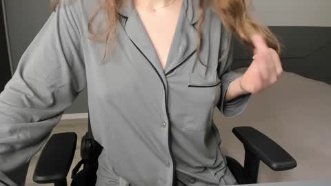 Snapshot of gigihadd chatting on 11, 12, 2024 gigihadd online show from 11, 12, 2024