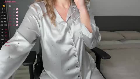 Snapshot of gigihadd chatting on 24, 2, 2025 gigihadd online show from 24, 2, 2025