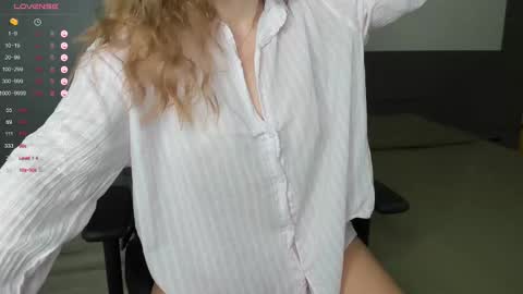 Snapshot of gigihadd chatting on 8, 3, 2025 gigihadd online show from 8, 3, 2025