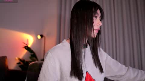 Snapshot of gigilee_ chatting on 4, 12, 2025 GIGI online show from 4, 12, 2025