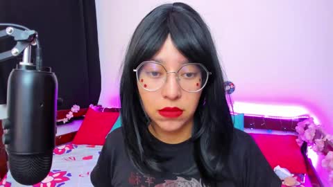 gigimooon online show from 18, 9, 2025