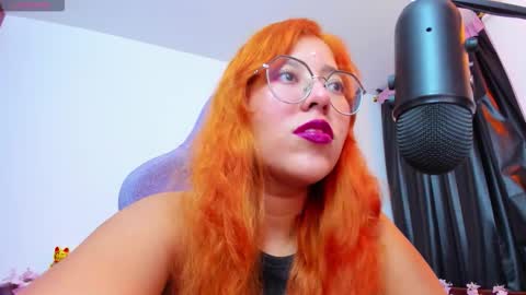 gigimooon online show from 10, 2, 2026