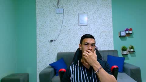 GILBERT online show from 4, 3, 2025