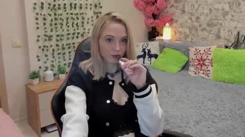 Gina online show from 8, 5, 2026