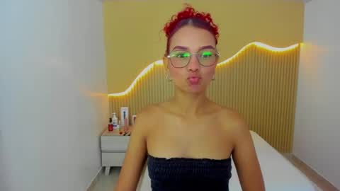 Snapshot of ginamorelo chatting on 10, 6, 2026 G I A N A online show from 10, 6, 2026