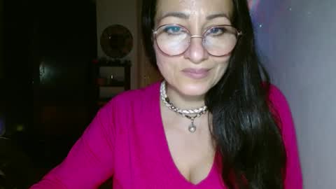 Snapshot of ginaoneon chatting on 12, 2, 2025 GinaONeon online show from 12, 2, 2025