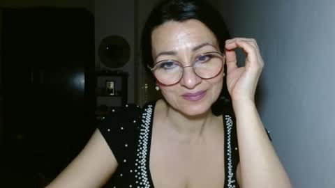 Snapshot of ginaoneon chatting on 4, 3, 2025 GinaONeon online show from 4, 3, 2025