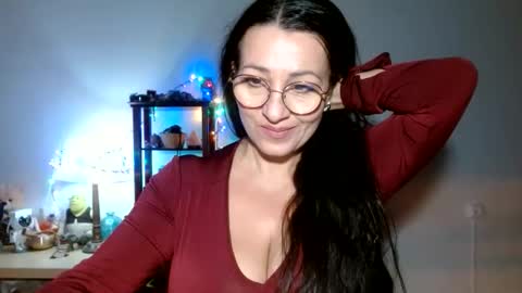 Snapshot of ginaoneon chatting on 4, 12, 2025 GinaONeon online show from 4, 12, 2025