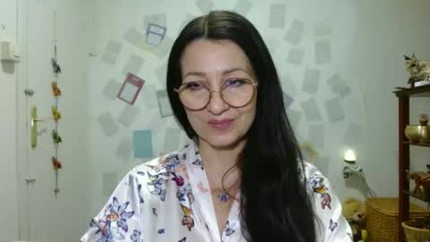 Snapshot of ginaoneon chatting on 7, 5, 2026 GinaONeon online show from 7, 5, 2026