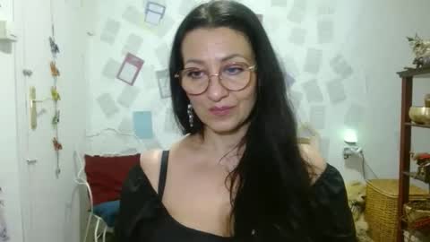 Snapshot of ginaoneon chatting on 12, 5, 2026 GinaONeon online show from 12, 5, 2026