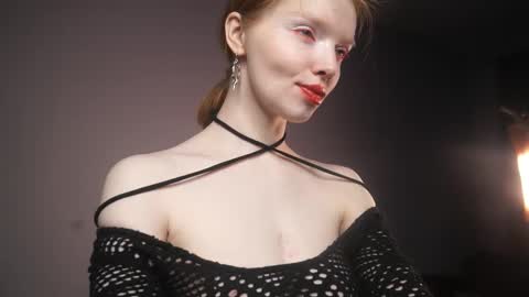        im expecting 350 thumbs up on my altar   online show from 11, 3, 2025