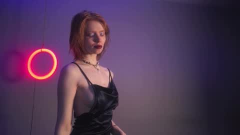        im expecting 350 thumbs up on my altar   online show from 9, 9, 2025