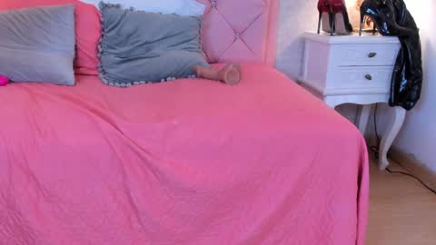 Snapshot of ginger_violetta chatting on 12, 1, 2025 Ginger online show from 12, 1, 2025