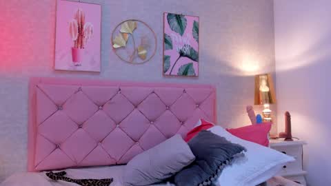 Snapshot of ginger_violetta chatting on 15, 2, 2025 Ginger online show from 15, 2, 2025