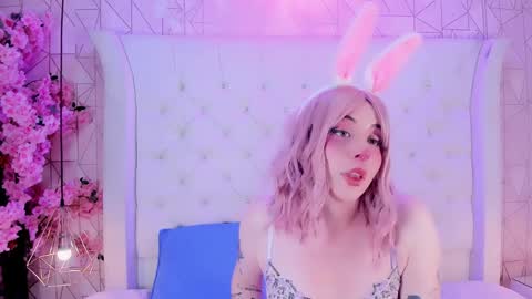     online show from 10, 4, 2026