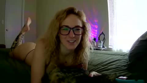 Snapshot of gingergrand chatting on 4, 3, 2025 GingerGrand online show from 4, 3, 2025