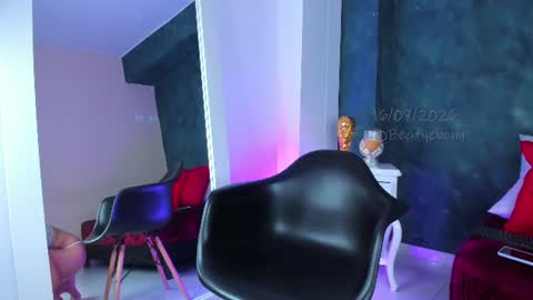 Ginger online show from 16, 7, 2026