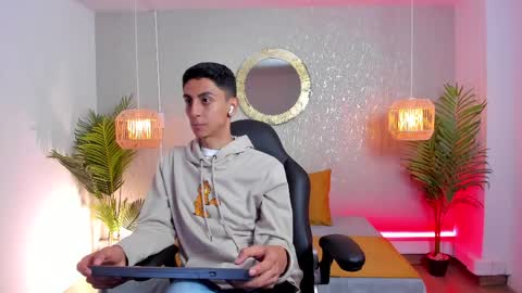 Gio Carangi online show from 2, 5, 2026