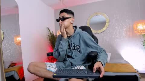 Snapshot of gio_carangi chatting on 23, 7, 2026 Gio Carangi online show from 23, 7, 2026