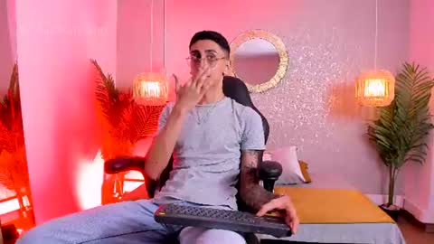 Snapshot of gio_carangi chatting on 7, 8, 2026 Gio Carangi online show from 7, 8, 2026