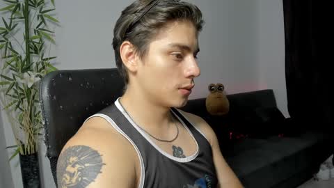 Snapshot of gio_russo chatting on 11, 1, 2025 GioRusso online show from 11, 1, 2025