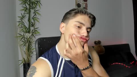 Snapshot of gio_russo chatting on 14, 1, 2025 GioRusso online show from 14, 1, 2025