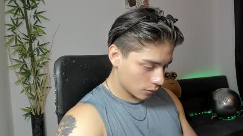 Snapshot of gio_russo chatting on 27, 1, 2025 GioRusso online show from 27, 1, 2025