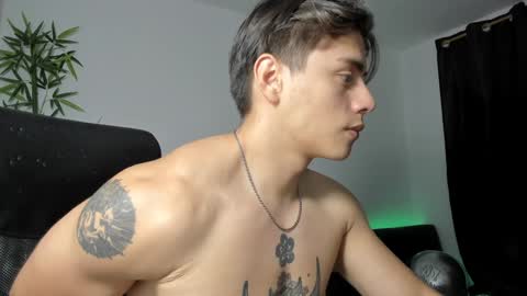 Snapshot of gio_russo chatting on 29, 1, 2025 GioRusso online show from 29, 1, 2025