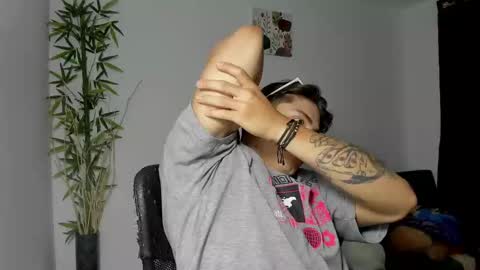 Snapshot of gio_russo chatting on 5, 3, 2025 GioRusso online show from 5, 3, 2025